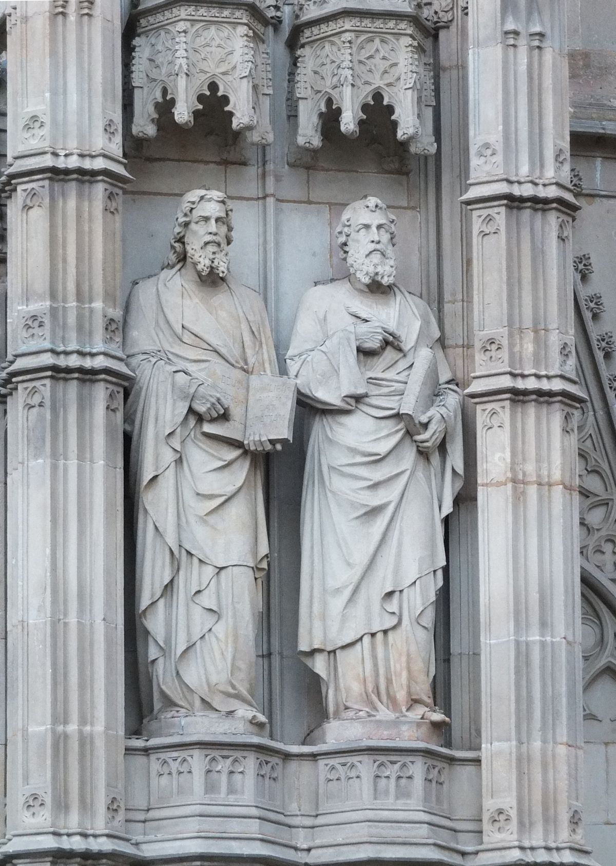 Statues on the façade of the Cathedral of the Holy Cross and Saint Eulalia in Barcelona (2016) by Ad Meskens - Catholic Stock Photo