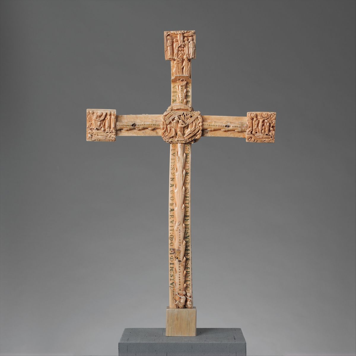 The Cloisters Cross (1150–1160, British) - Catholic Stock Photo