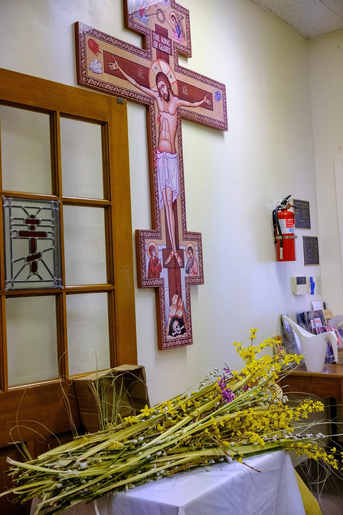 Crucifix Icon with Palm Sunday Willow Branches at Our Lady of Perpetual Help Byzantine Catholic Church, Virginia Beach (2024) by Shalone Cason - Public Domain Catholic Stock Photo