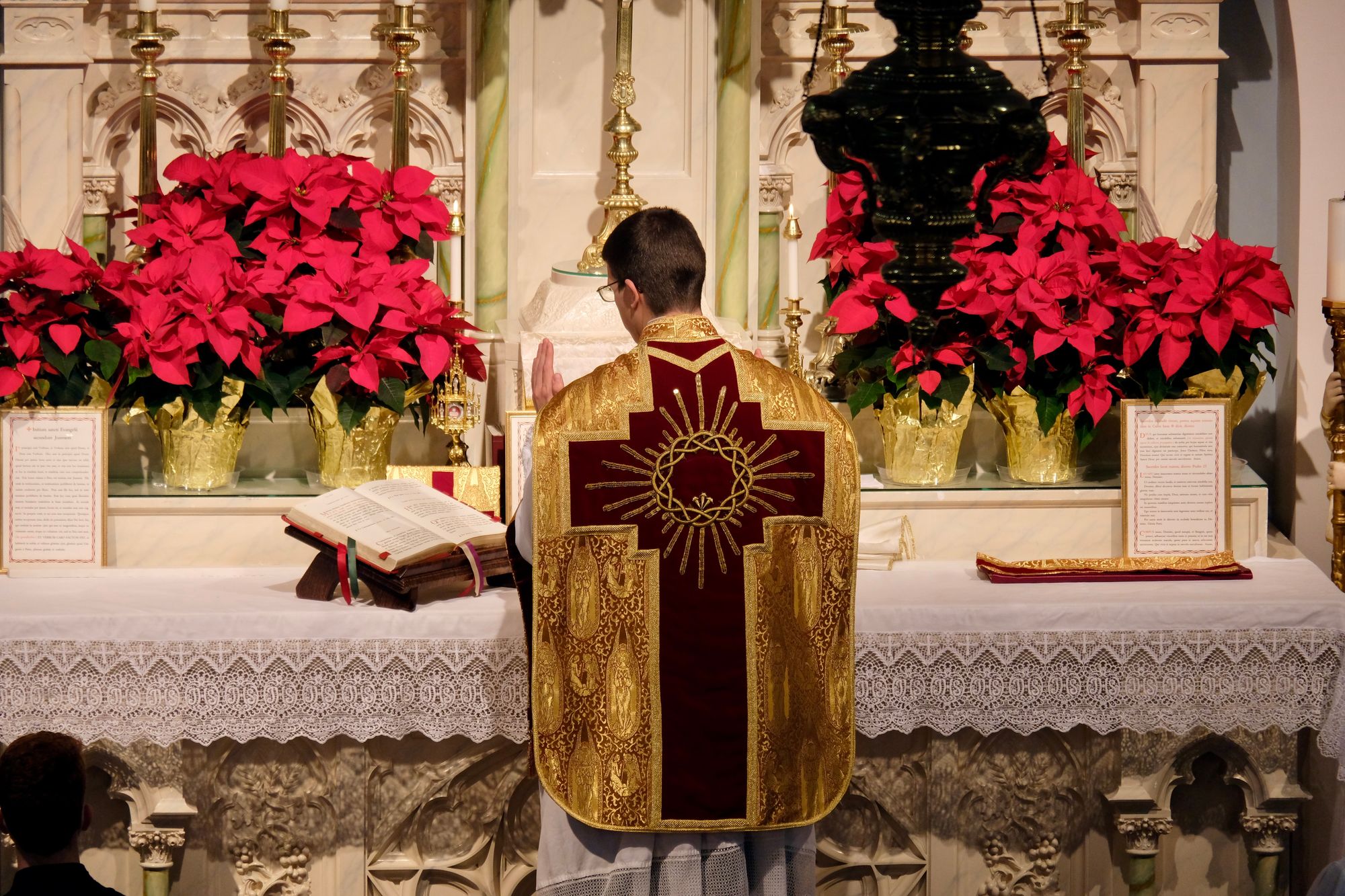 Christmas Mass at Dawn 2021